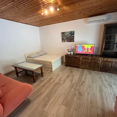 Tomas Apartment
