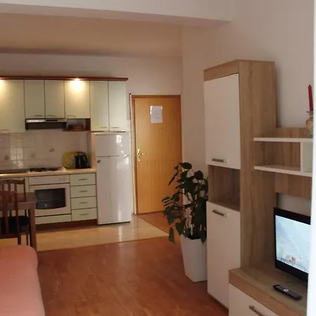 Tomas Apartamento Brela