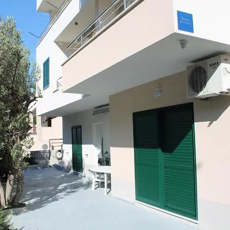 Tomas Apartment